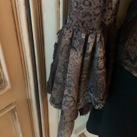 Casadei Multicolored Lace Bell Sleeve Blouse - Picture 2 of 6